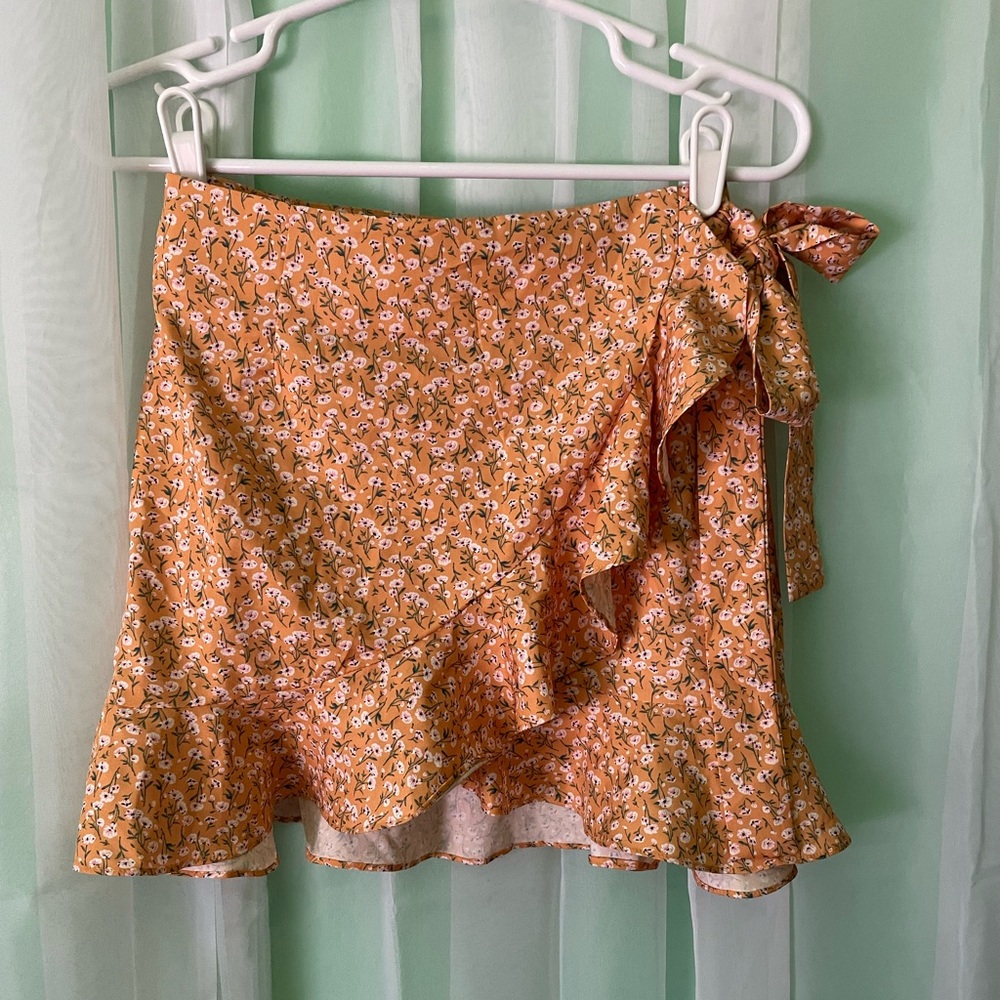 SHEIN floral ruffle wrap / tie mini skirt